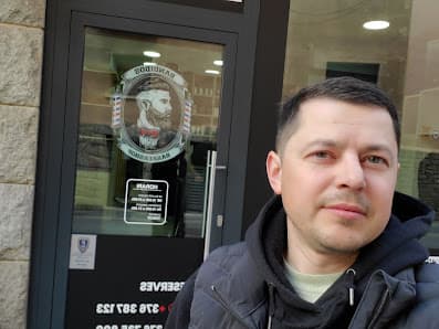 Galería de ✂️ Bandidos Barbershop 🧔#1 Barbería en Andorra 2