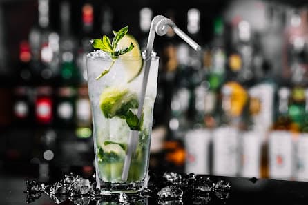 Galería de 🍸🍹 Bar 4 i Tres Cockteleria #1 en Andorra 2