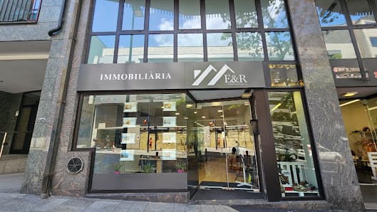 Galería de fotos: 2 Experts & Realties Agència Immobiliària 4