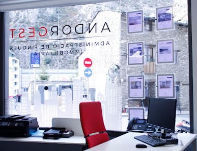 Galería de ANDORGEST - Inmobiliaria - Administración de Fincas 4