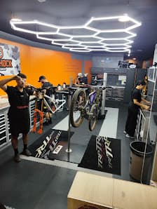 Galería de ANDSHOCK WORKSHOP ANDORRA ANDCOMPONENTS WEB 4