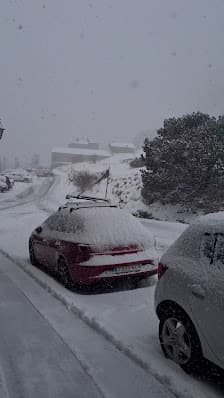 Galería de Aparcament vall d'incles 3