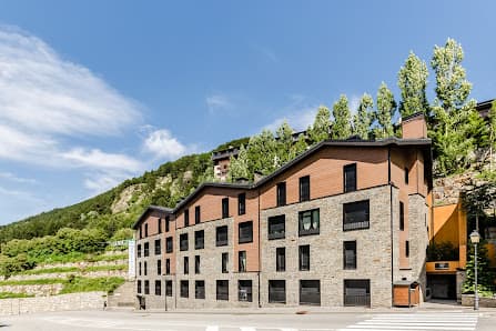 Galería de Apartamentos Prat de les Molleres 3