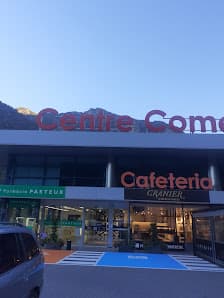 Galería de Área de autocaravanas - River Centro Comercial 2