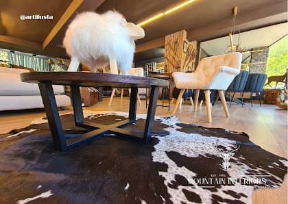 Galería de Art i Fusta- Mountain Interiors - Andorra-La Massana 2