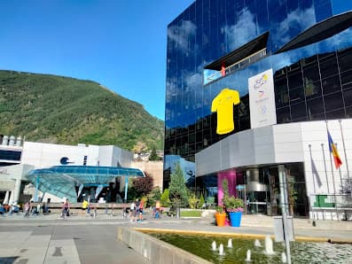 Imagen principal de Benzinera del Parking Prat Solà