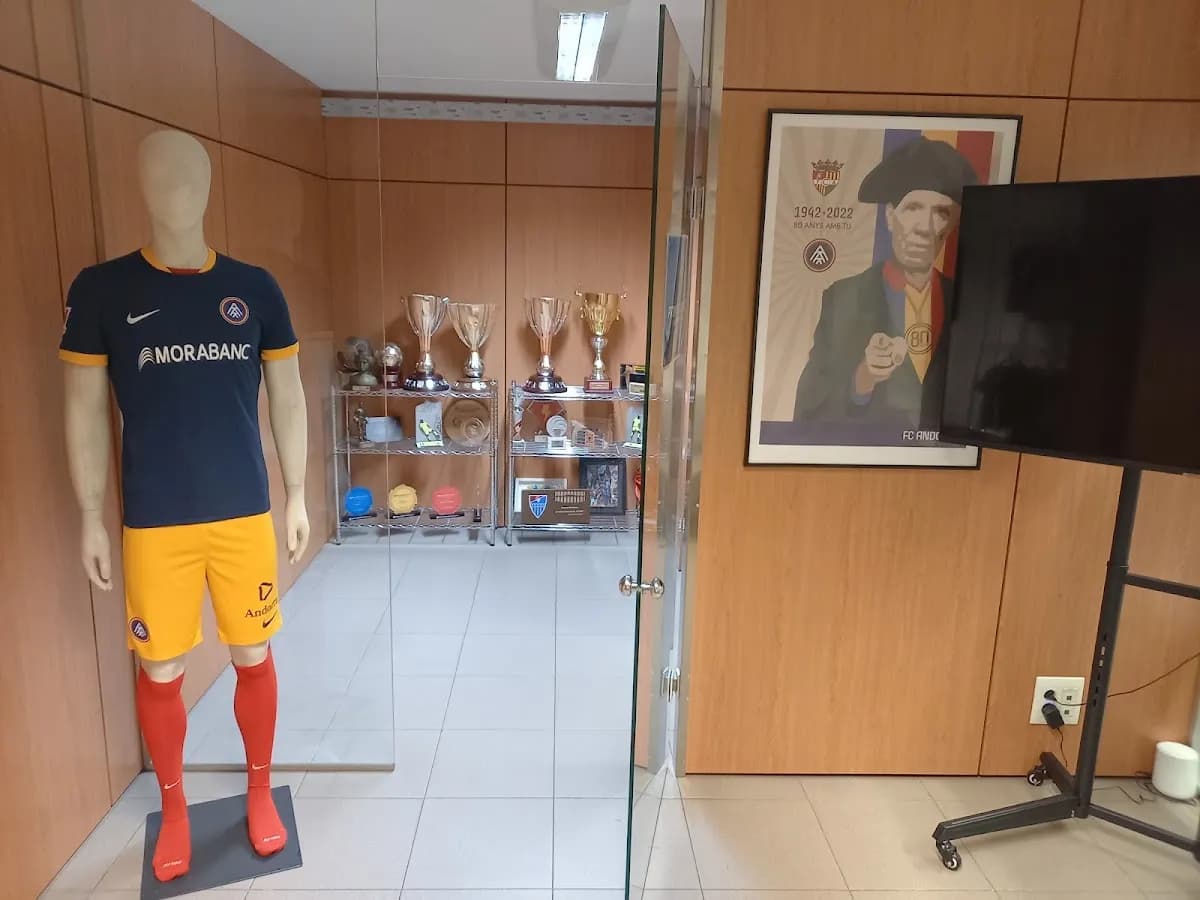 Galeria de fotos: Botiga FC Andorra 4