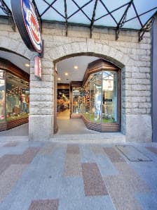 Galería de BUICK - VIA MODA 4