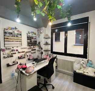 Galería de Centre d'estètica i bellesa 3