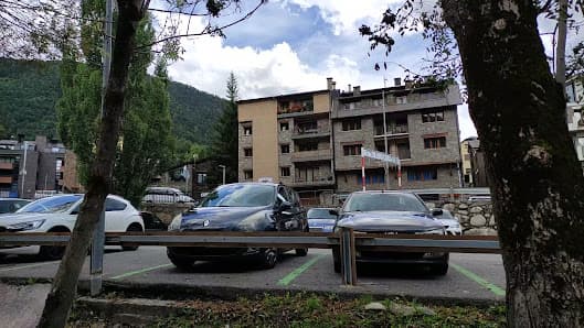 Galería de Centro Cívico y Deportivo de Ordino 3