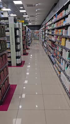 Galería de CENTRO COMERCIAL SANTELOI 3