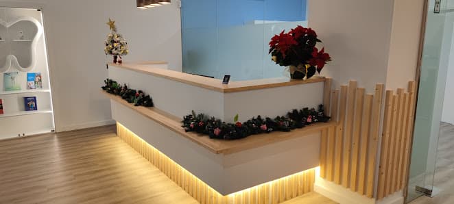 Galería de CLINICA DENTAL ART DENT BY GLIA 2