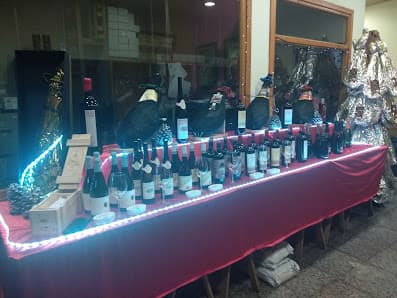 Galería de DISTRIBUCIONS ALMANZORA - COMERCIAL LA CERDANYA 2