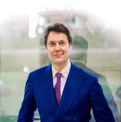 Dr Daniel Garcia Paricio / Cirugía Plástica en Andorra y Barcelona