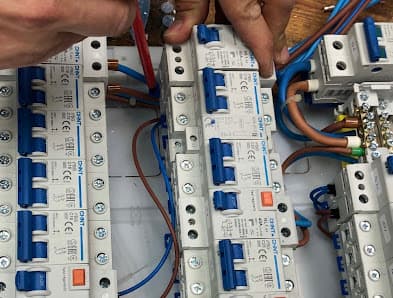 Galería de Electricitat Jesús 4