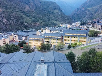 Imagen principal de Escuela Andorrana de San Julián de Loria