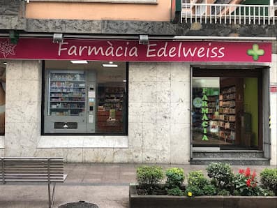 Galería de Farmàcia Edelweiss Andorra 3