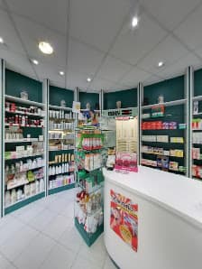 Galería de Farmàcia Font Freda 3