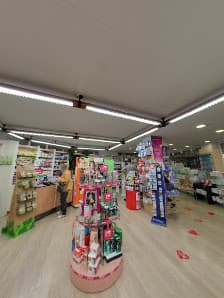 Galería de Farmàcia Genciana 2
