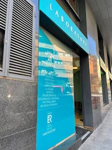Imagen principal de Farmàcia Pasteur 7