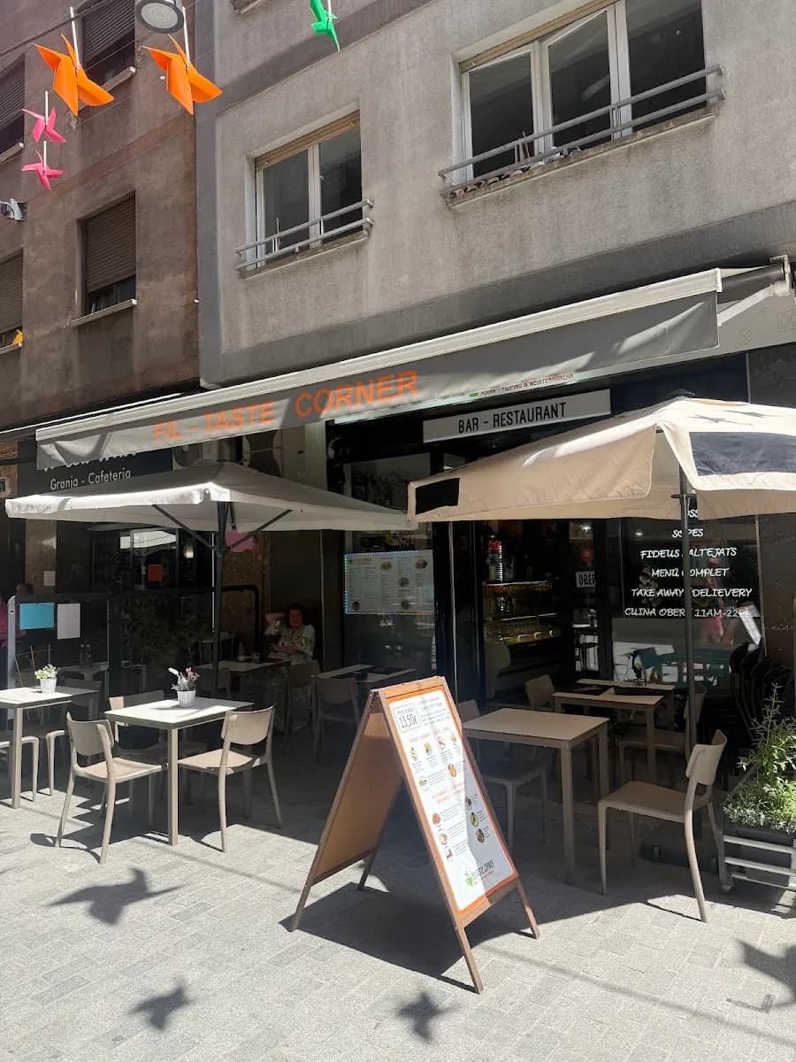Fil taste corner