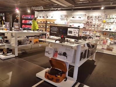 Galería de FNAC Andorra 4