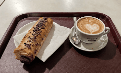 Galería de GRANJA RUMORA | Fleca i Cafeteria a La Massana 3