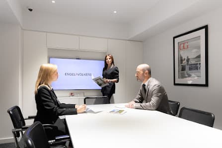 Ver galería de Inmobiliaria Engel & Völkers Andorra