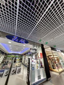 Galería de J&M Electronics Store Andorra 4