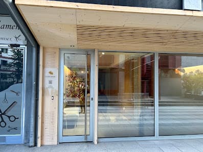 Galería de KOMOREBI ESTETICA NATURAL 2