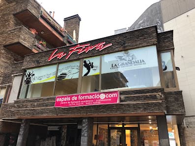 Galería de La Grandàlia Centre Artístic Musical 3