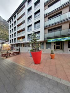 Ver galería de LAUesport (Centro Deportivo de Lòria)