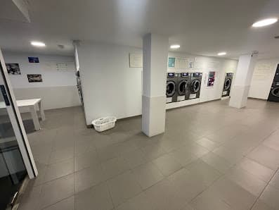 Galería de Net and Sec - Bugaderia d'autoservei 2