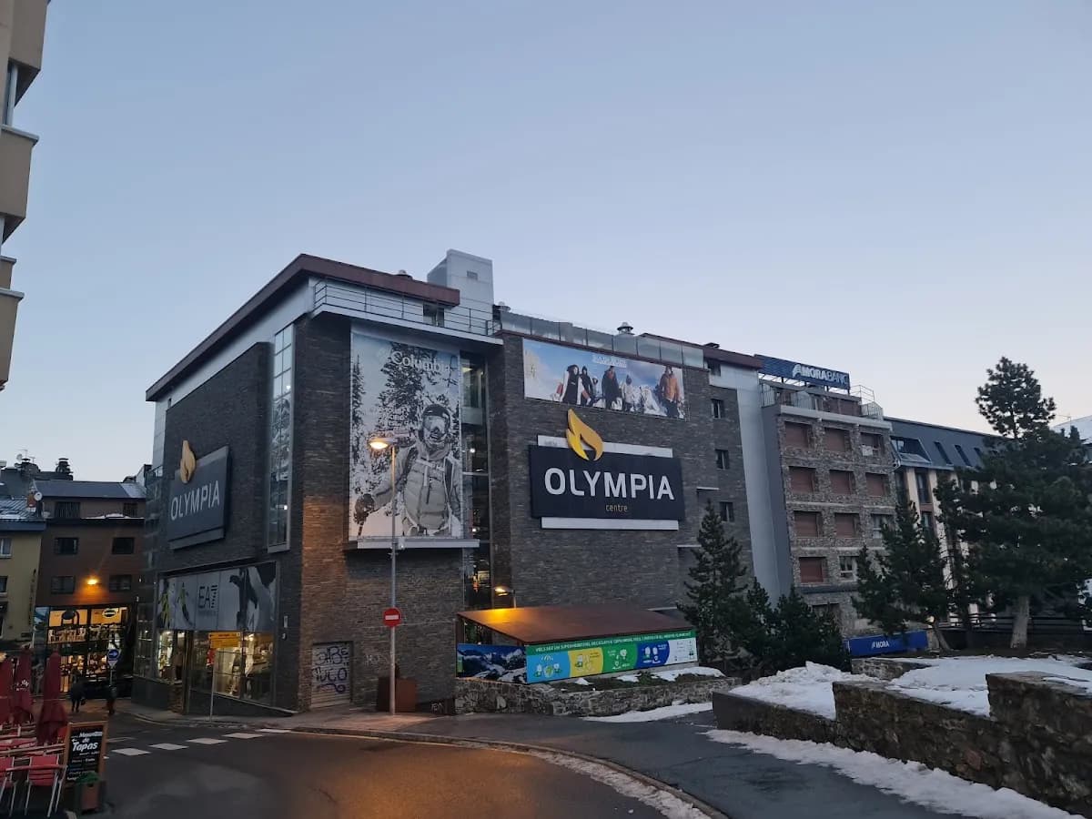 Olympia Centre Pas III