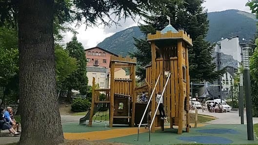 Ver galería de Parque infantil Prat del Roure