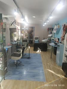 Galería de PERRUQUERIA ELEGANTS 3