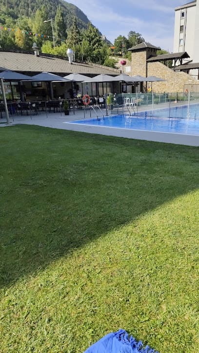 Piscina La Mola