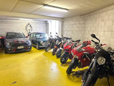 Galería de R1 collection 3