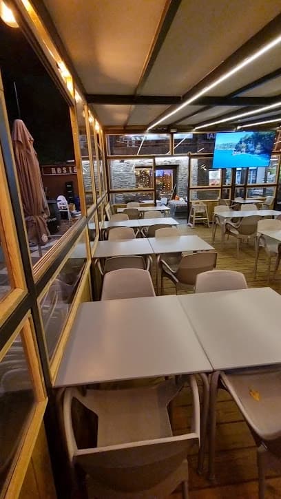 RESTAURANTS LES FARGUES, ORDINO.
