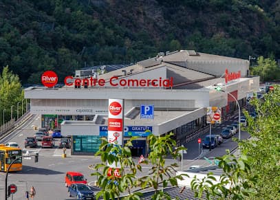 River Centre Comercial Sant Julià