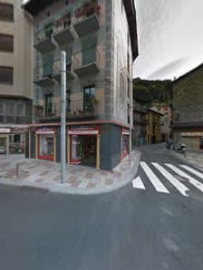 Galería de SALO D' UNGLES AMELIA 4