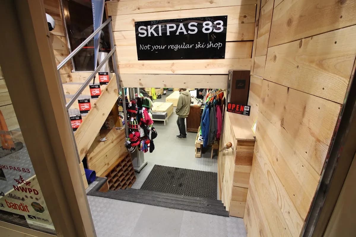 Ski Pas 83