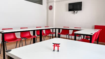 Tanuki Escola d'idiomes