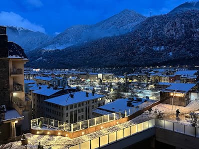 Galería de TAXI ANDORRA GALLEZE WHATSAPP +376330305 2