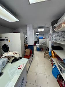 Galería de TINTORERIA DEL TELECABINA 4