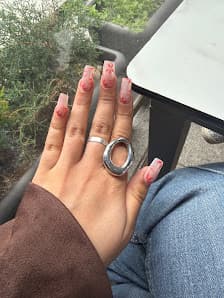 Galería de Urban Glow Nails & Spa | Manicura - Pedicura - Massatges 2